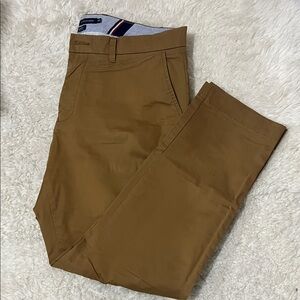 Tommy Hilfiger Men's Slim Fit Tan Pants